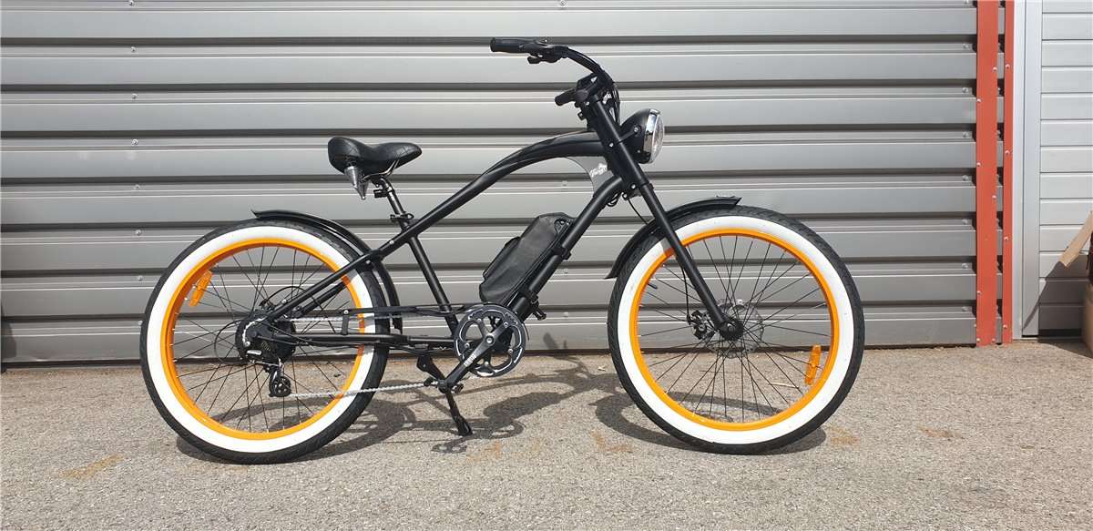 fahrrad cruiser mit tasche aus california